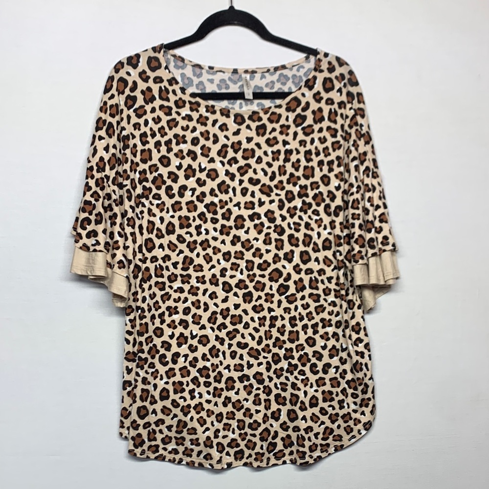 Emerald Leopard Print Top with Brown and Black Accents
